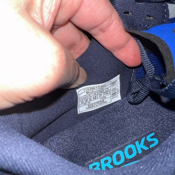 NWOT! Brooks Limited Edition Launch 9 Speed Blue w/poka dot running shoes - Picture 6 of 8